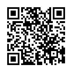 这个女人趴在沙子上竟然还能一动不动二维码生成