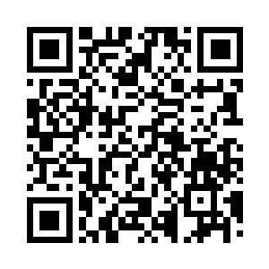 这才转身朝着莱昂纳多的方向跑了过去二维码生成