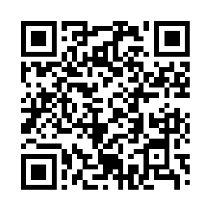 这是刚才那个国字脸警察故意刁难他的二维码生成