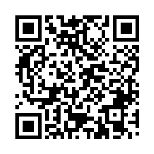 逼得荣光用左脚外脚背把足球拨向底线二维码生成