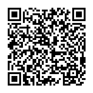 那么咱们就可以从画中余下的一些景物里来分析他画上所绘的具体位置了二维码生成