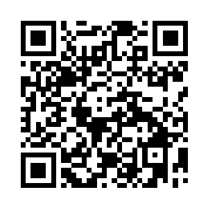 那些敲锣打鼓的小厮带着人群喊起口号二维码生成