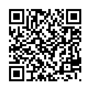 那射出去的箭忽然在半空当中就停住了二维码生成