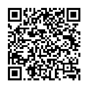 那小巧的驾驶舱大概刚刚够放入一个幼小的孩子二维码生成