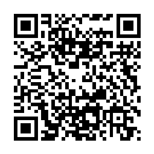 那就是他要在水泉创办一家类似于京城荣宝斋那样的文化企业二维码生成