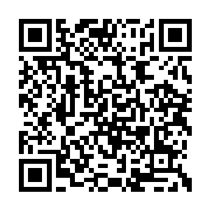 那柄冷光盈盈的宝剑顿时迸发出一股刺眼的紫光二维码生成