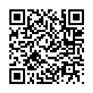 那黑发男子却露出了一丝奇怪的笑容二维码生成