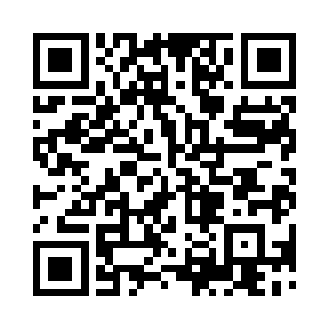 酒楼中的人望着角落里独自饮酒的冷酷青年二维码生成