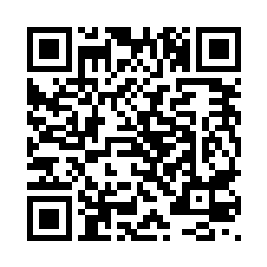 里面紧接着走出来一个窈窕的女人二维码生成