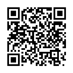 金色巨斧之上闪烁着密密麻麻的符文二维码生成