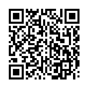 铁帅周横刀任由黑色的雨水在钢铁之躯上流淌二维码生成