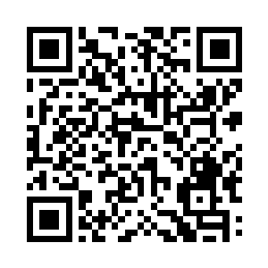 银大爷对于那个人的靠近有着本能的警惕二维码生成