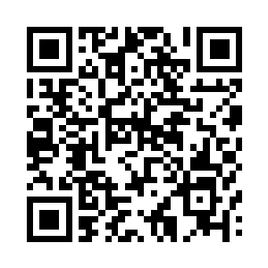 长年辛苦劳作压得他背都有些佝偻了二维码生成