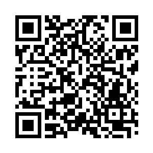 门外的丫鬟听到声音急忙挑帘进到屋里二维码生成