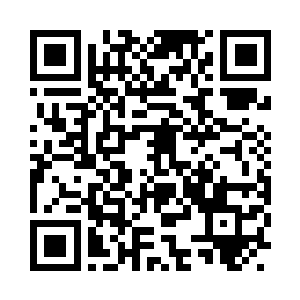 闻春意招呼刘妇人在院子里坐下来晒太阳二维码生成