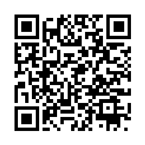 阳面和阴影各自举着一根长长的竹篙二维码生成