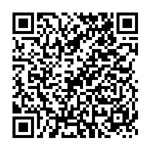 陆为民其实也在电话里就听到萧劲风提起过这个社会办传呼台的事情二维码生成