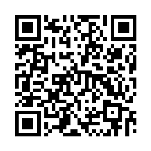 陆轻盈趴在窗户上见丈夫在逗弄云三二维码生成