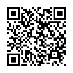 除了黑点其实比女子的肌肤还要细腻二维码生成