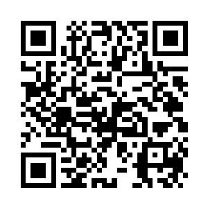 随后拎着行李包向公交车方向走去二维码生成