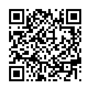 露出两排可以轻易撕裂人体的锋利牙齿二维码生成