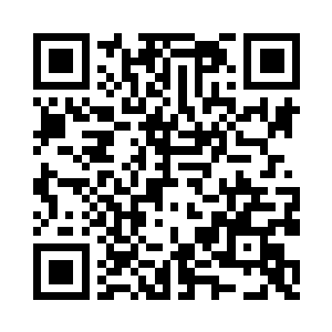 露出了长满黑毛的胸口和油津津的大肚皮二维码生成