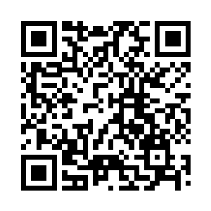 顷刻间便被冻成了一座栩栩如生的冰冻二维码生成