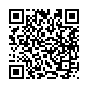 领头的是一个满脸胡须的中年男子二维码生成