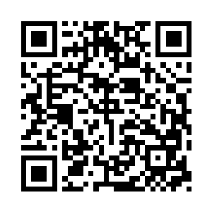 颤抖的双手小心翼翼的避开他身上的箭伤二维码生成