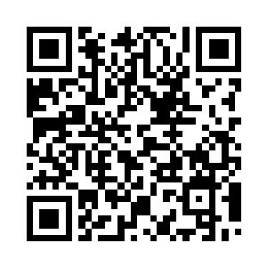 马文递过去一块刚出炉的奶油面包二维码生成