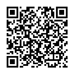 骗的克里斯蒂亚诺・罗纳尔多从自己的身边冲向前之后二维码生成