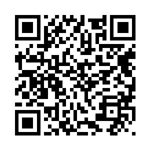 高兹曼注意到局面被叶惟掌控住了二维码生成