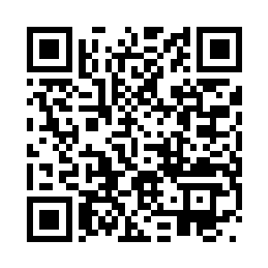 高扬和叶莲娜在酒店里正收拾东西二维码生成