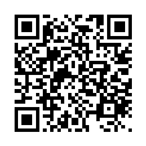 高扬对着乌里杨科说了声先这样之后二维码生成