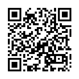 高速旋转的气流让巨鹰失去了身体平衡二维码生成