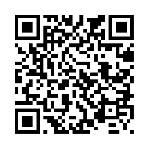 黄富十分诧异地细心地打量着江帆二维码生成