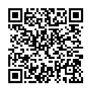 黄霞和韩贝贝一下子被欧阳志远家的房子惊呆了二维码生成