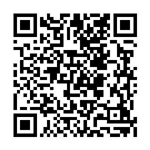 黎未未把自己脑袋枕在了贝海的肩上感慨的问道二维码生成