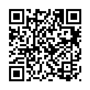 龙天忘记了他的手臂还没恢复正常二维码生成