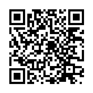 龚明轻声向着并肩而立的洪出尘问道二维码生成