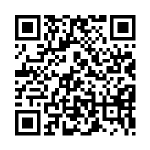 11班当中还有一个家伙偷偷朝我们竖起了中指二维码生成